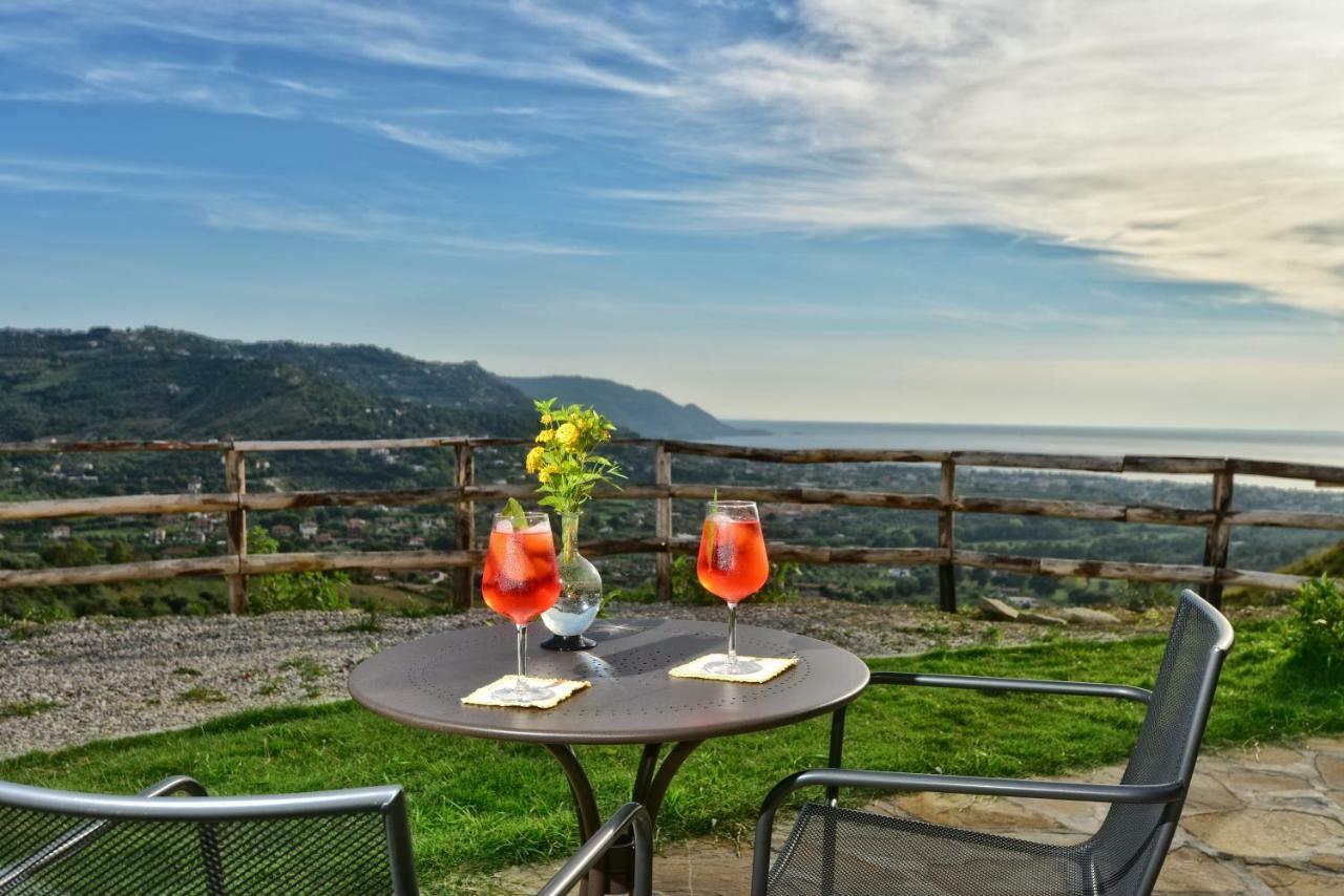 Casa Amigdala Bed & Breakfast Castellabate Exterior foto