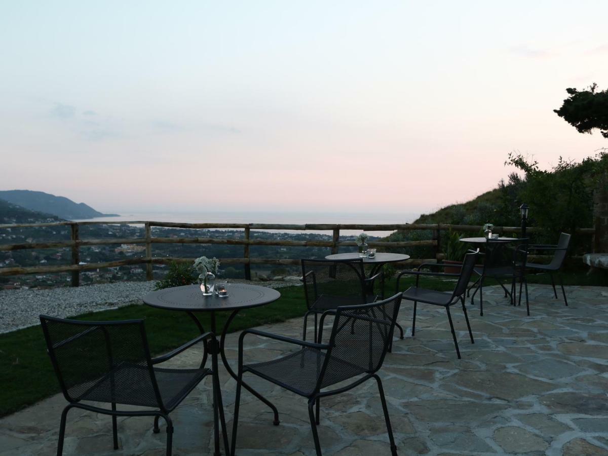 Casa Amigdala Bed & Breakfast Castellabate Exterior foto